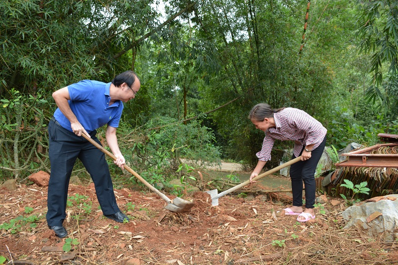 1506781999578777.jpg 卢总.JPG