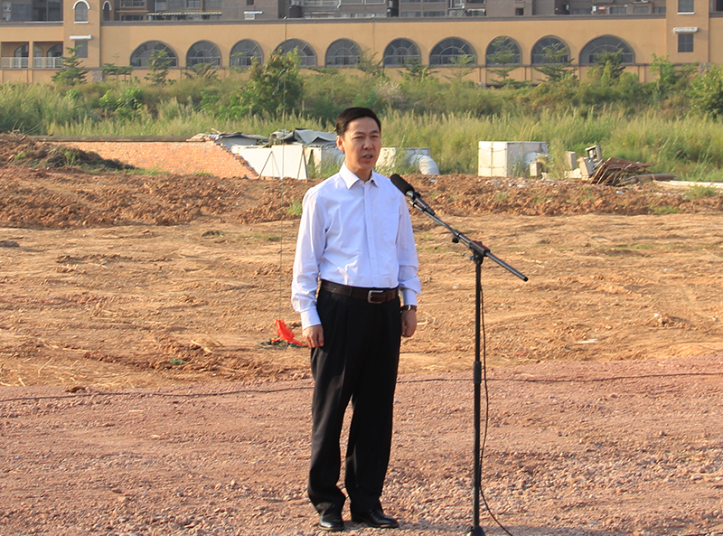 市委常委、常务副市长张文军宣布正式开工0.jpg