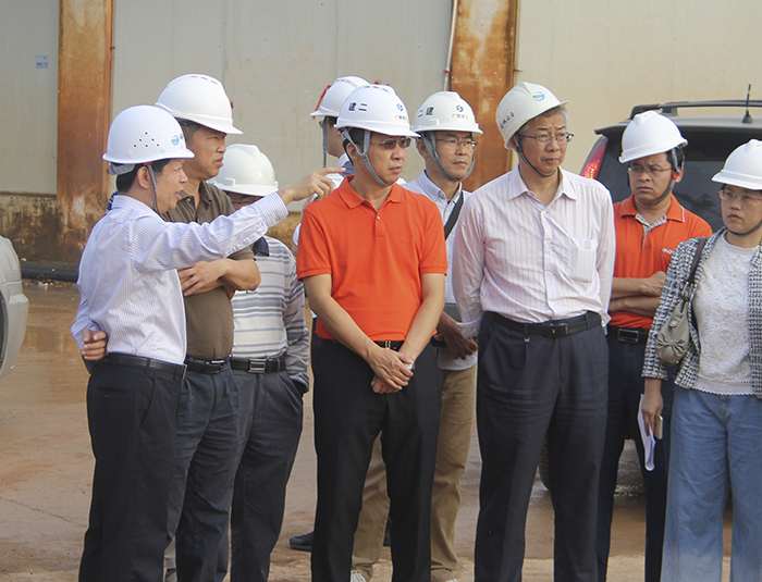 0李建文视察项目现场.jpg