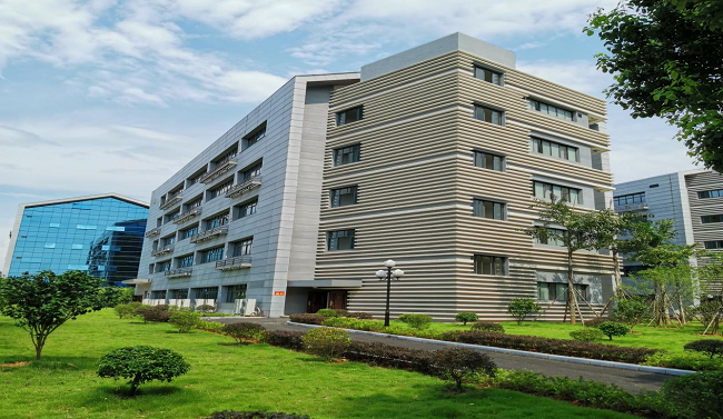 桂林理工大学雁山校区工程实践与创新训练中心.png